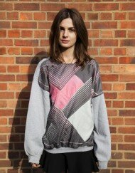 Greypinkscarfsweatshirt F